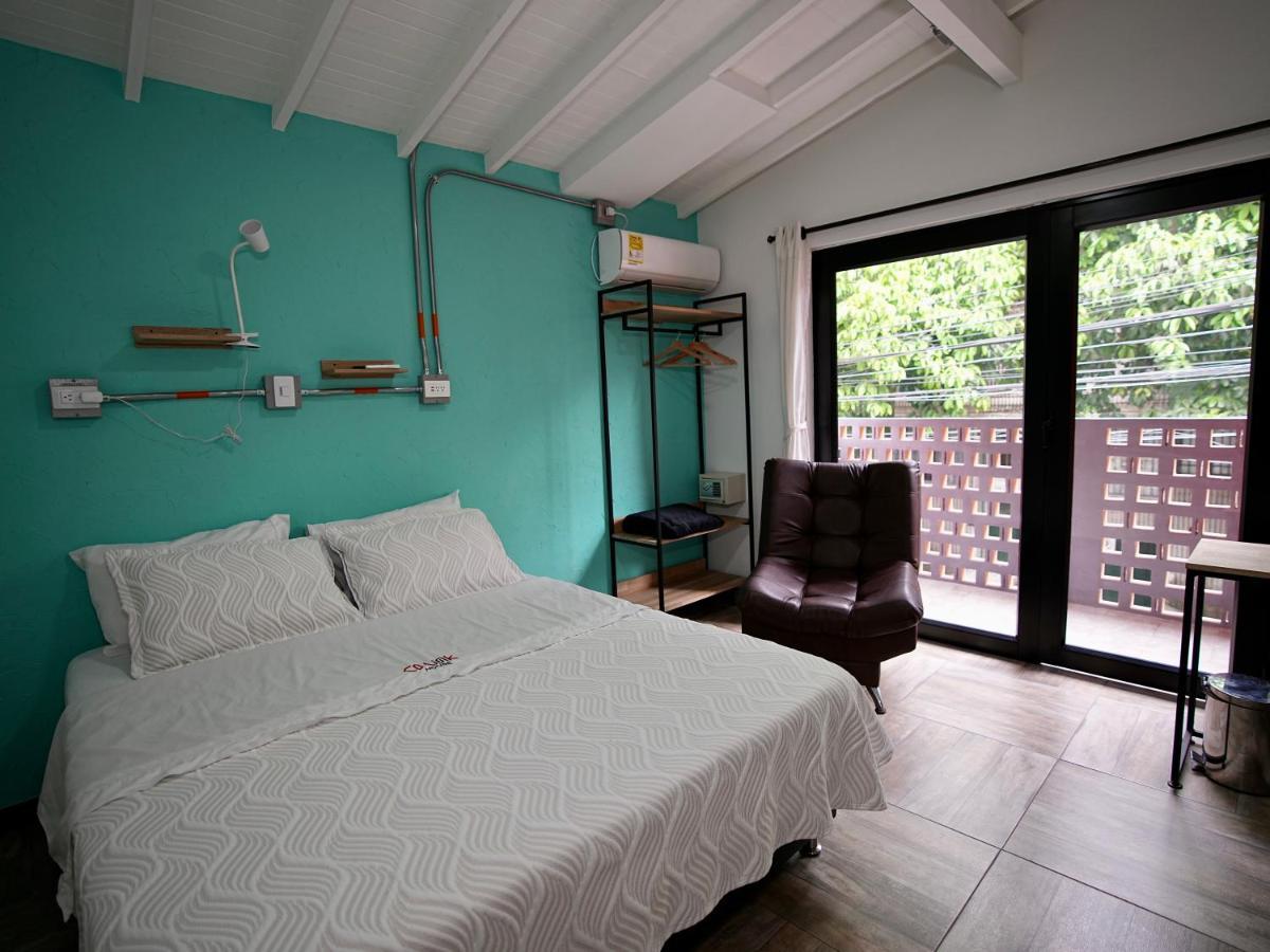 מדיין Colinkhouse Hotel מראה חיצוני תמונה