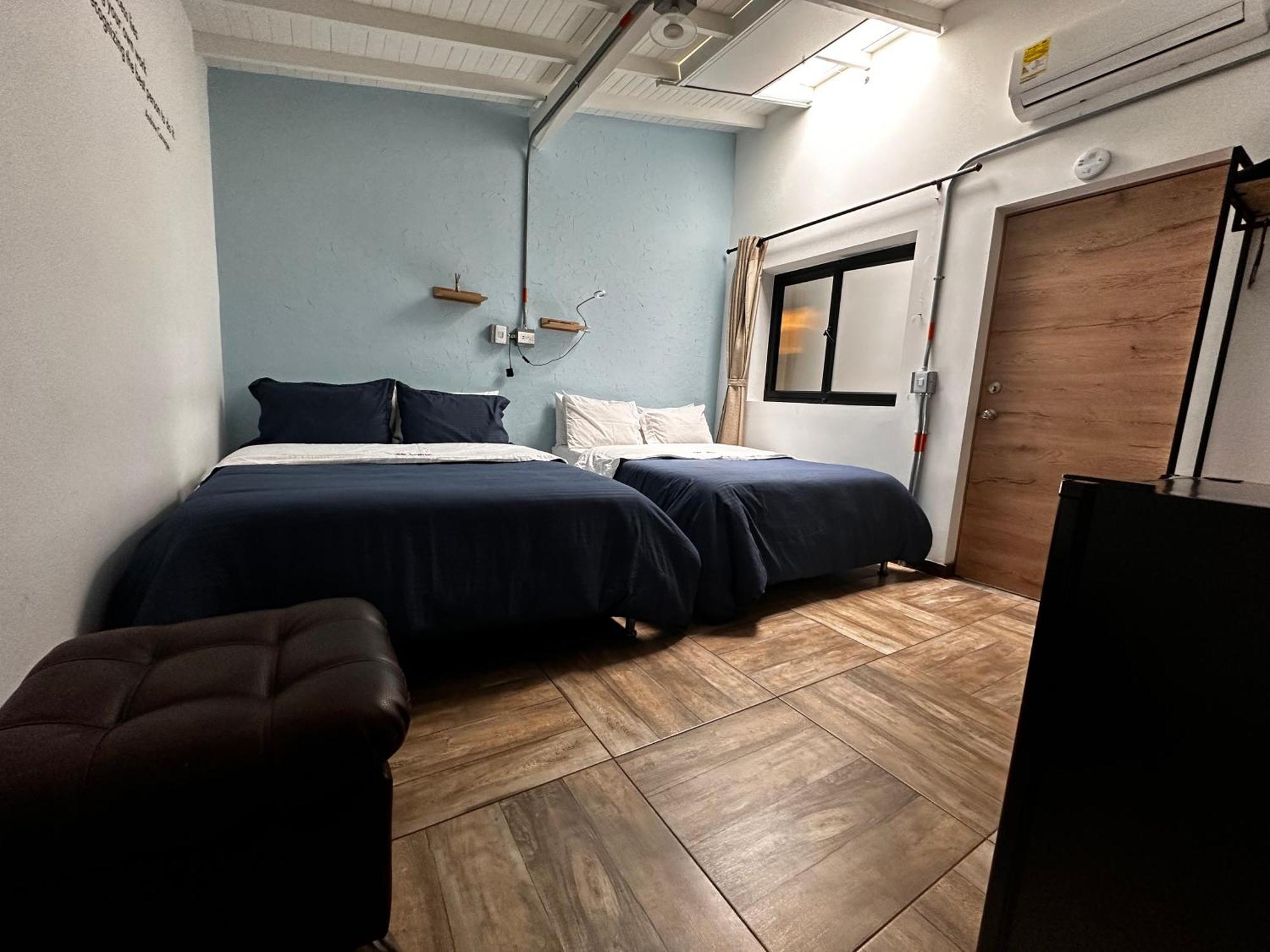 מדיין Colinkhouse Hotel מראה חיצוני תמונה