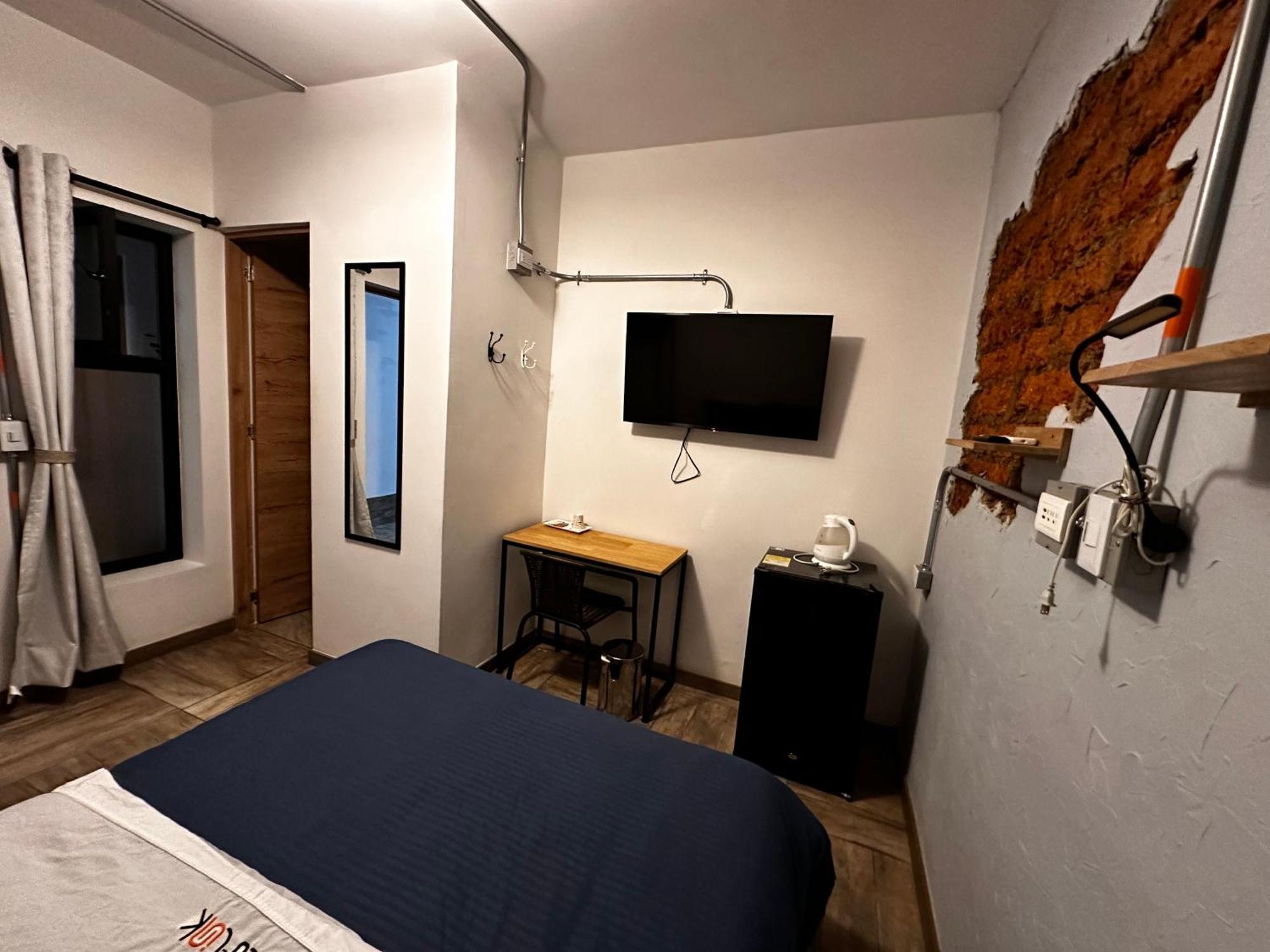מדיין Colinkhouse Hotel מראה חיצוני תמונה